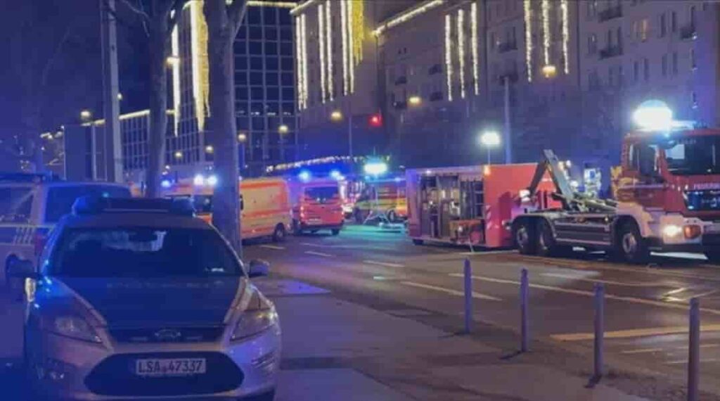 Horror en un mercado navideño de Alemania: un auto atropelló a una multitud y hay al menos 11 muertos