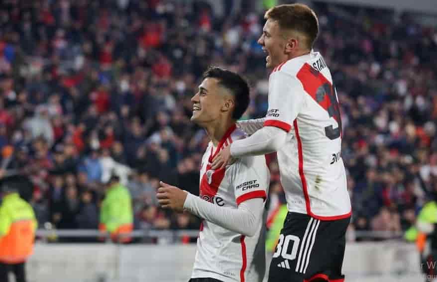 River no se retira del mercado: la suculenta oferta que llegó desde Rusia y que le permitiría extender su búsqueda hasta marzo