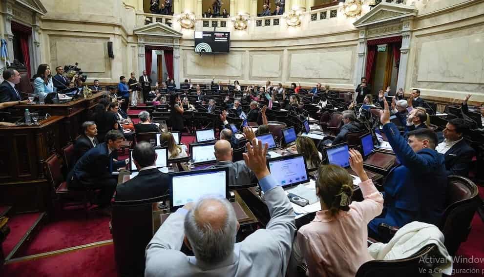La oposición analiza distintas opciones para frenar los nombramientos por decreto de Lijo y García-Mansilla