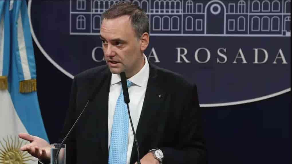 El Gobierno anunció que modificará la Ley de Identidad de Género y prohibirá los tratamientos de hormonización en menores