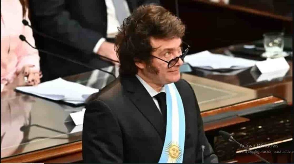 El Gobierno publicaría el lunes el DNU sobre el acuerdo con el FMI y se prepara para una disputa judicial