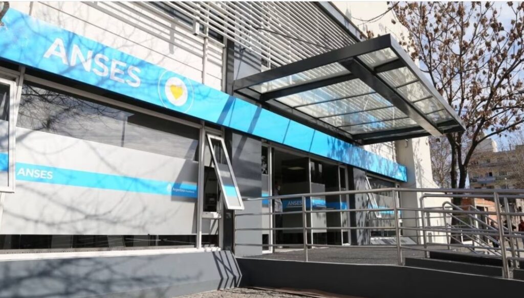 ANSES cuándo cobro: el cronograma de pagos de este viernes 11 de abril