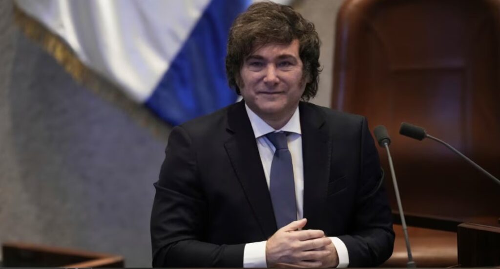 Las Fuerzas del Cielo también son evangélicas y Javier Milei va tras sus fieles con vistas a las elecciones